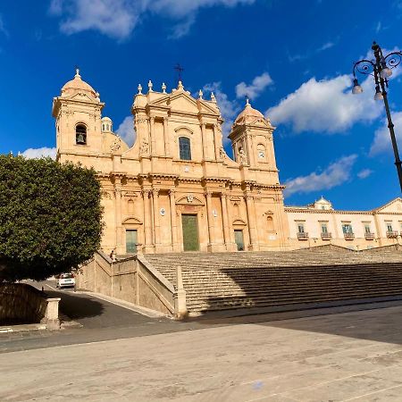 Casa Rurale Noto Antica Apartment ภายนอก รูปภาพ