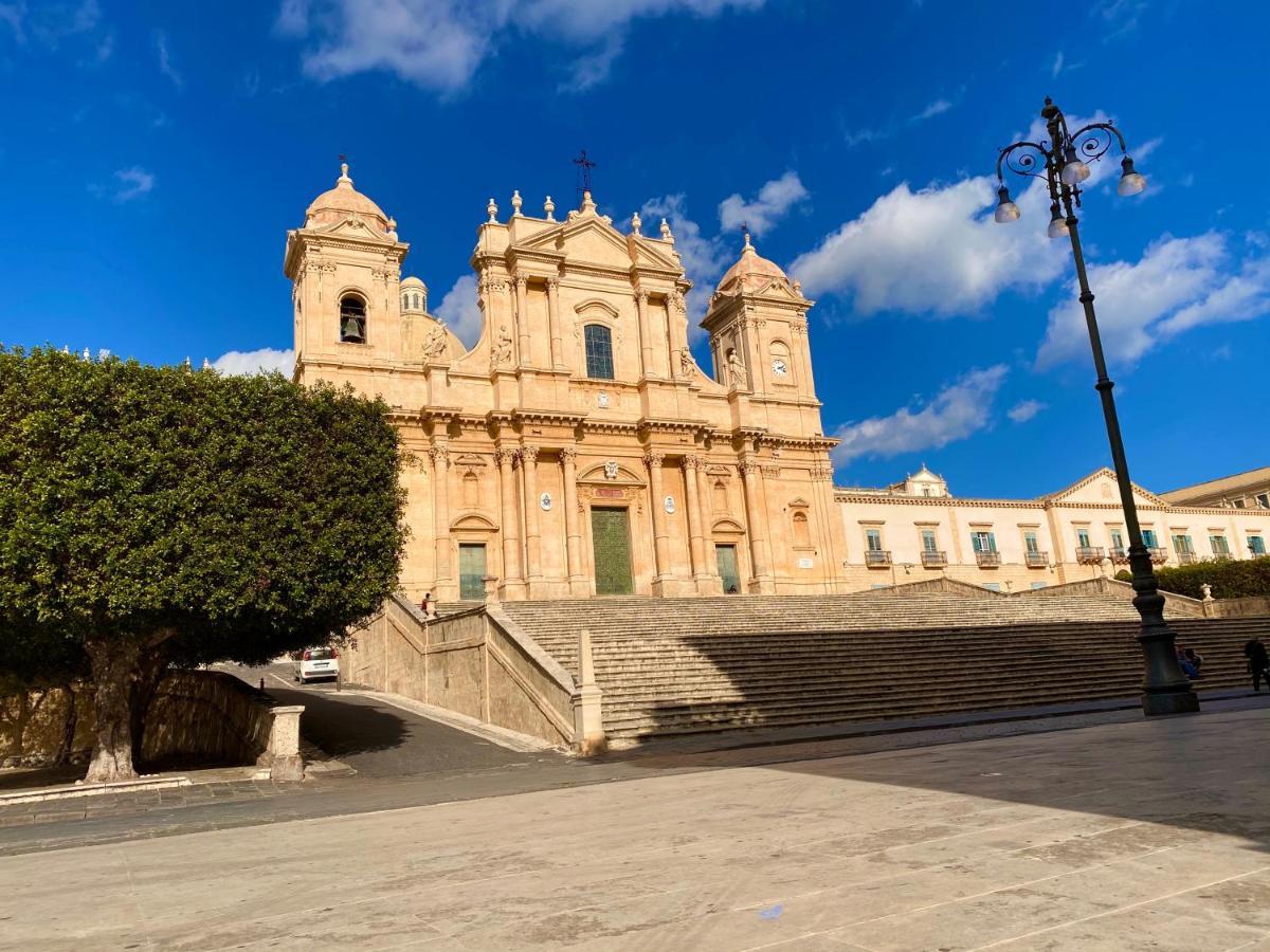 Casa Rurale Noto Antica Apartment ภายนอก รูปภาพ