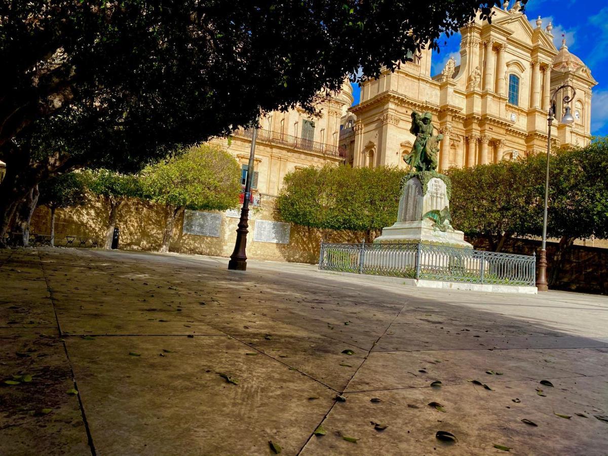 Casa Rurale Noto Antica Apartment ภายนอก รูปภาพ
